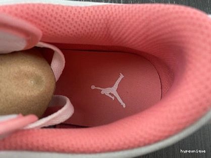 HYPE Legacy312 4197 Trendsetting   FN3407- Jordan 1027